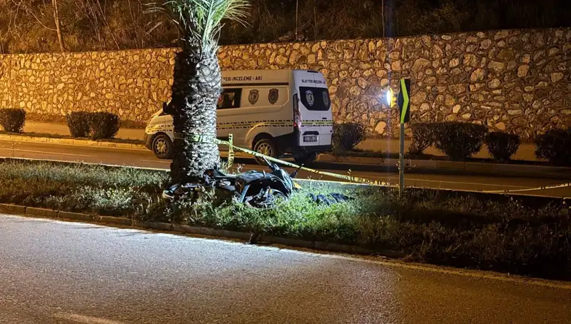 Tıp Fakültesi Öğrencisinin Trajik Motosiklet Kazası Türkiye'yi Sarstı