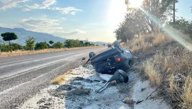 Adıyaman'da Otomobil Kazası: Takla Atan Araçta Hayat Kaldı mı?