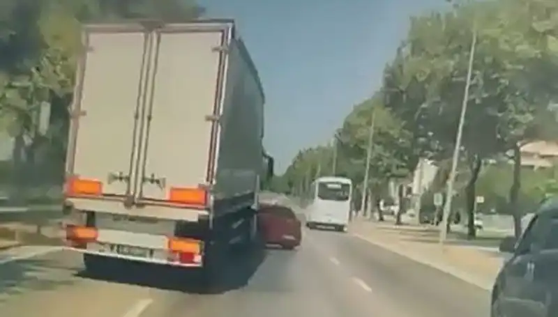 Bursa'da Kör Nokta Kazası: Hayatını Kaybedenlerin Sayısı Artıyor