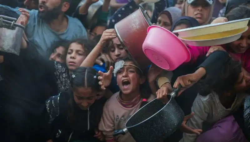 Gazze'de Korkunç Açlık Krizi: Un Stokları Tükendi, Halk Tehlikede!