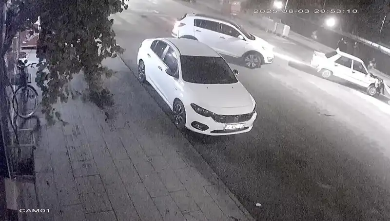 Yaya Geçidinde Hayat Kurtaran An: Sürücülerle Yaşanan Gerilim