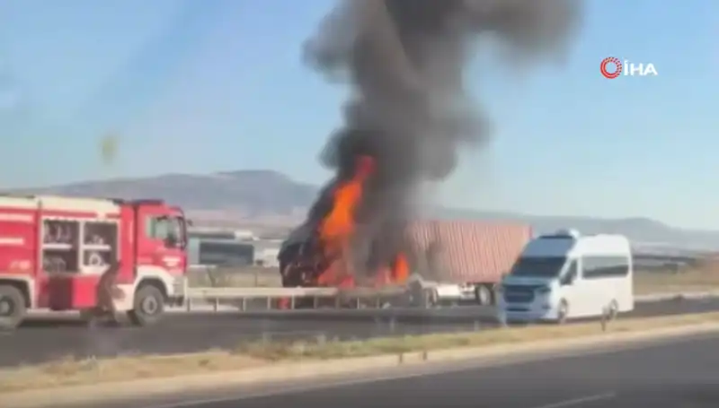 Ankara'da Kaza Yapan TIR, Alev Alev Yandı: Çarpıcı Detaylar Ortaya Çıktı