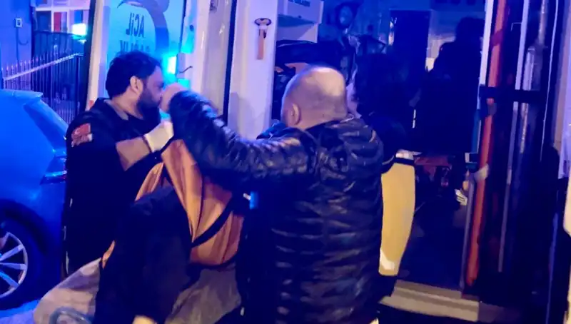 Tartışma Kanlı Bitti: Genç, Babasını Silahla Vurdu
