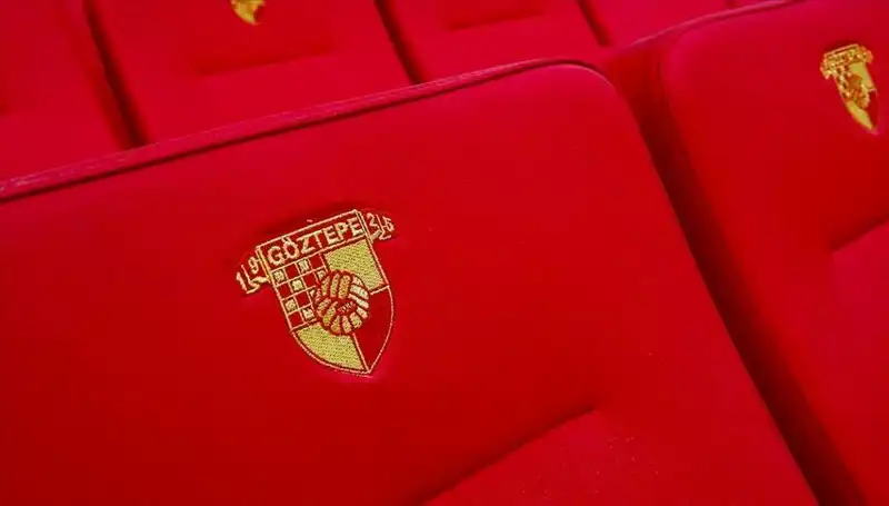 Göztepe, Giovani Olaitan ile Yeni Bir Dönem Başlatıyor