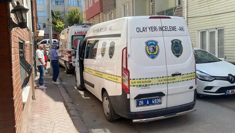 İki Çocuk Babası Adamın Evindeki Gizemli Ölüm: Neler Olmuş Olabilir?