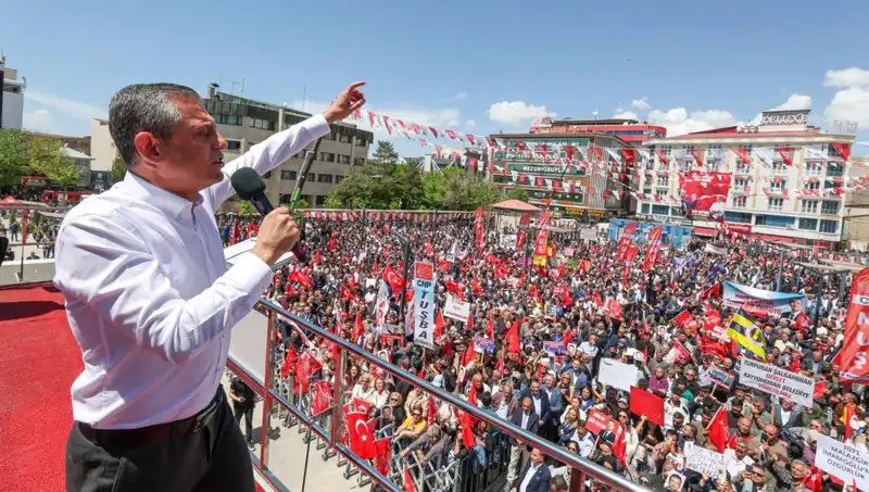 Özgür Özel’den Çarpıcı Açıklama: "Örgütün Silah Bırakmasını Destekliyoruz!"