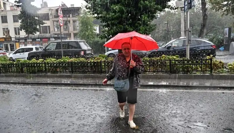 Ülke Genelinde Sarı Kodlu Yağış Alarmı: Hazırlıklarınızı Yapın!