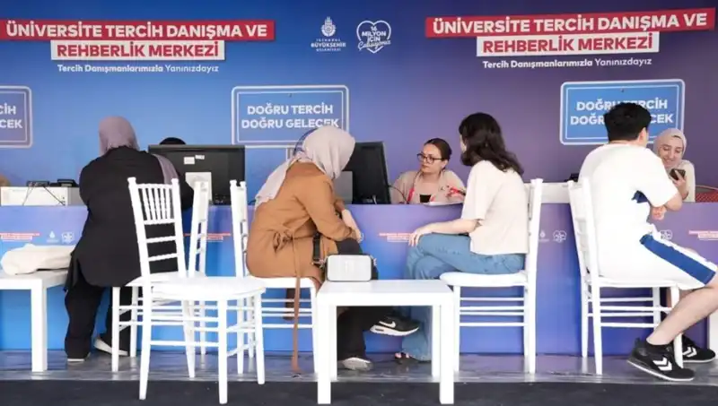 İstanbul'da Üniversite Tercih Rehberliği İçin Yeni Merkezler Açıldı
