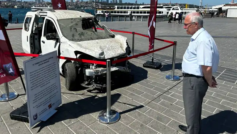 15 Temmuz'un Sıfır Noktası: Tankların Ezdiği Otomobiller Sergileniyor