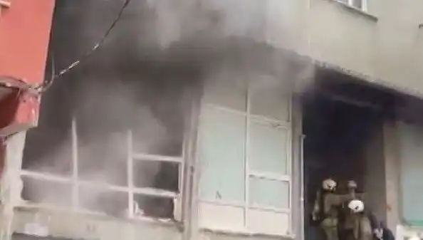 İstanbul'da Yangın: Beş Katlı Binada Neler Oldu?