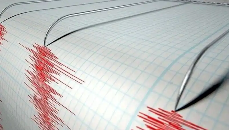 Bozcaada'da 3.9 Büyüklüğünde Deprem: Halkta Korku ve Panik Hakim