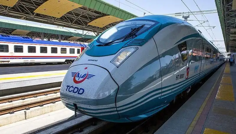 Türkiye Cumhuriyeti Devlet Demiryolları, Tren Makinisti Eğitimi İçin Kursiyer Alıyor!