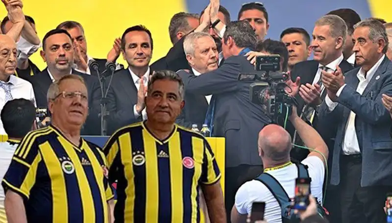 Aziz Yıldırım'ın Ekibi: Mahmut Uslu'dan Ali Koç'a İstifa ve Adaylık Çıkışı