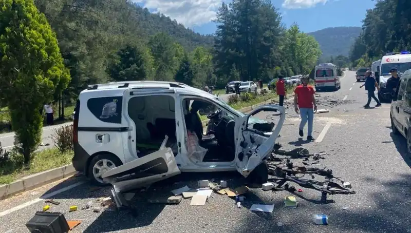 Marmaris'te Feci Kaza: Savaş Alanı Gibi Anlar ve Kayıplar!