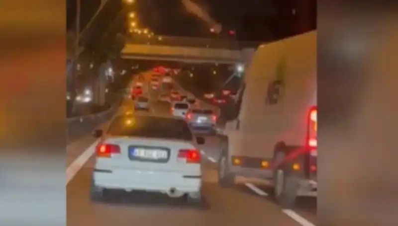 Tuzla’da Makas Terörü: Kaçan Sürücü Yakalandı ve Tutuklandı!