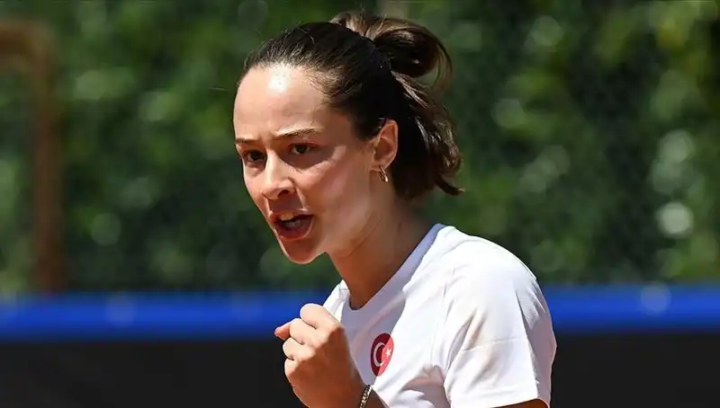 Milli Tenisçi Zeynep Sönmez Finalde, Tarih Yazmaya Hazırlanıyor