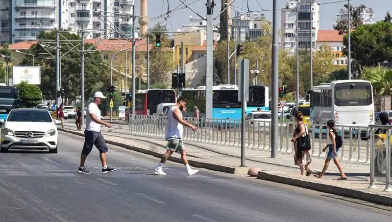 Trafikte Ölümcül Bilinçsizlik: İkinci Sıraya Yerleşti, Sorun Büyüyor!