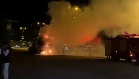 Zonguldak'ta Seyir Halindeki TIR Yangını Hızla Yayılınca Olay Yerinde Panik: Detaylar Ortaya Çıktı!